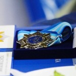 "Почетных граждан" Южно-Сахалинска наградили знаками "За заслуги перед городом"